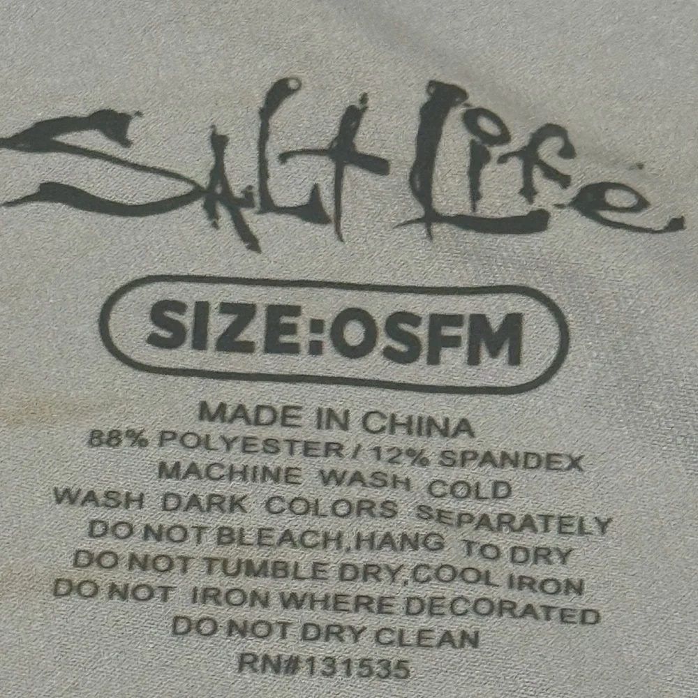NWOT UNISEX Salt Life Dark Gray Neck Gaiter (Multifunctional Head & Neck Shield)